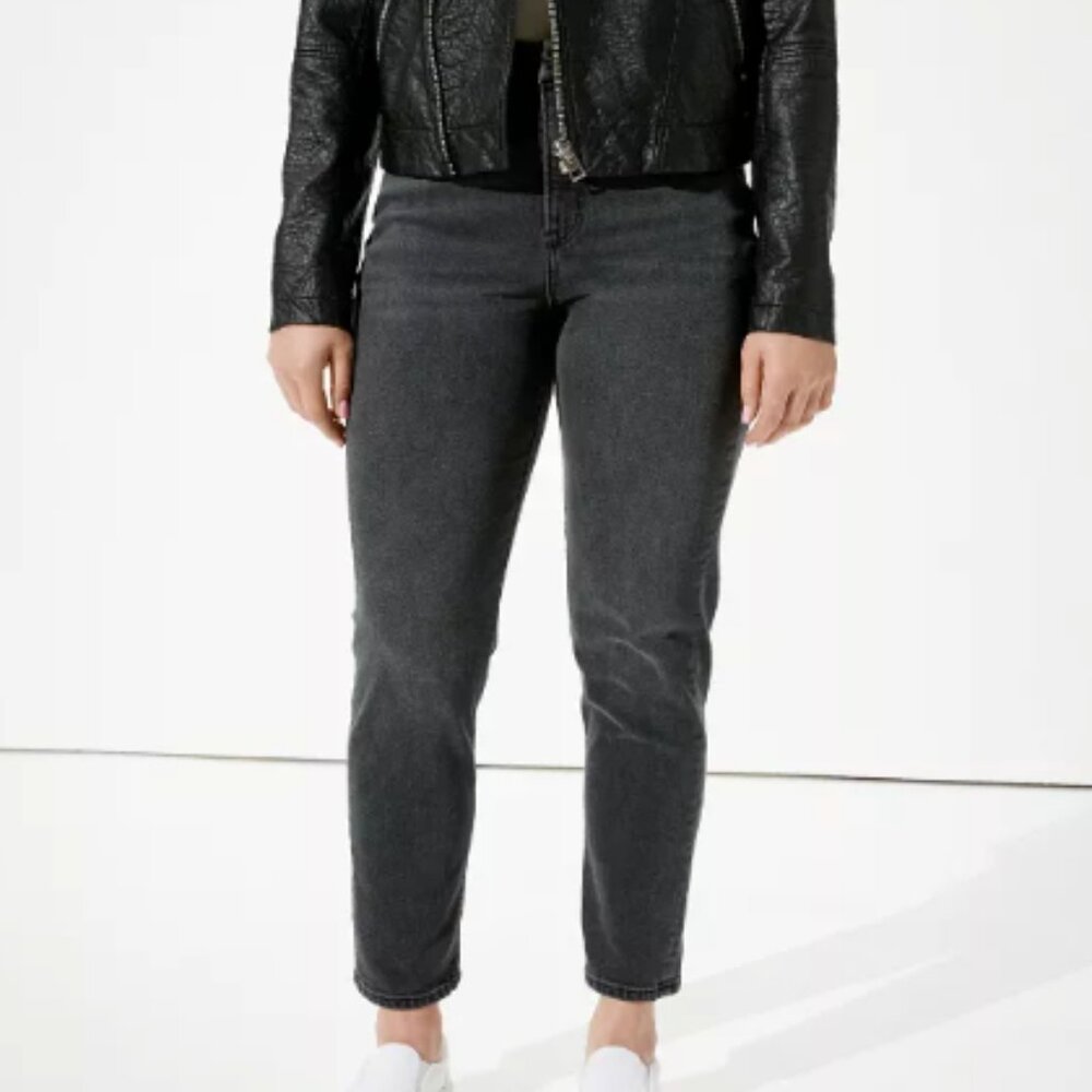 AE Stretch Curvy Mom Jean